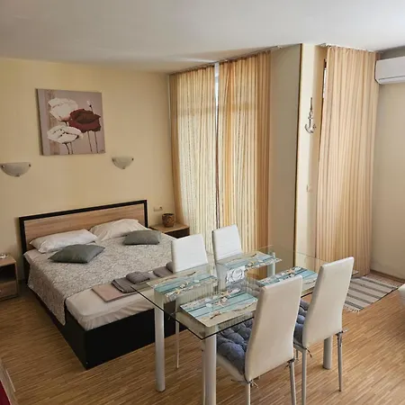 ивон, комплекс нестинарка, Apartment
