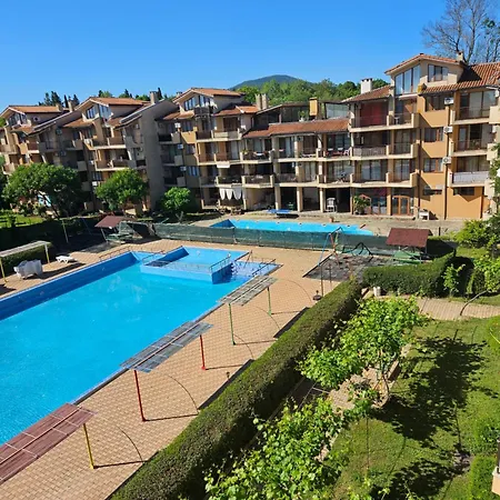ивон, комплекс нестинарка, Apartment Tsarevo