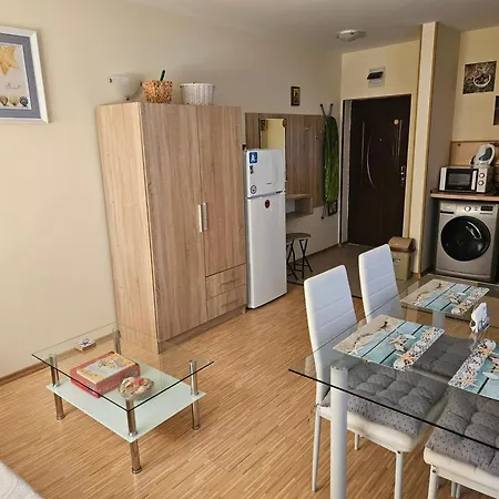 Apartment ивон, комплекс нестинарка, Tsarevo